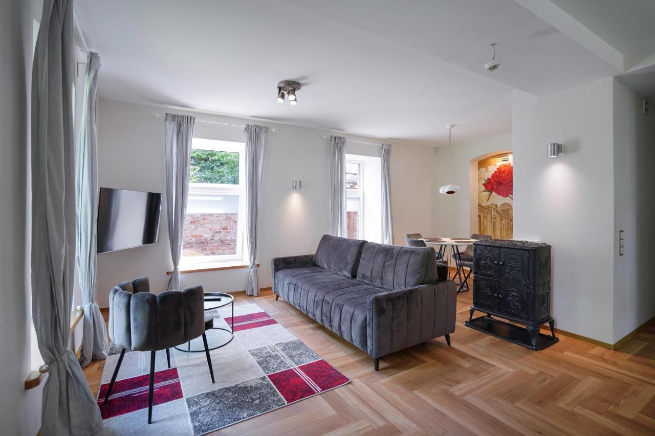 Exclusive Oldnew Apartments In City Center Panevėžys Екстериор снимка